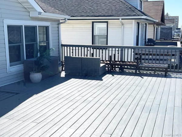 $4,200 | 128 Roosevelt Boulevard, Long Beach, NY 11561