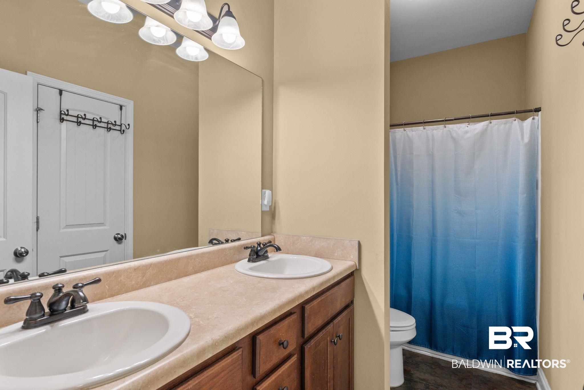 1708 Thames Drive Foley, AL 36535 - Photo 24 of 42 Hall Bathroom
