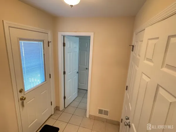 $3,100 | 150 George Street, South Amboy, NJ 08879