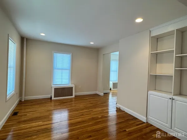 $3,100 | 150 George Street, South Amboy, NJ 08879