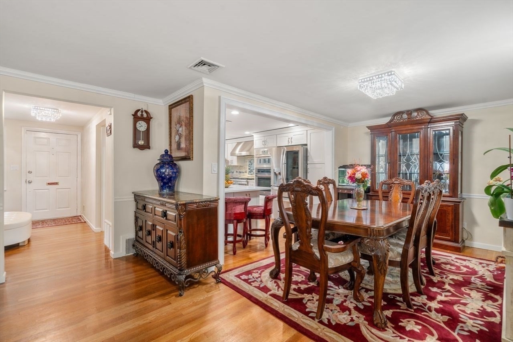 560 Worcester Street Wellesley, MA 02481 - Photo 9 of 29