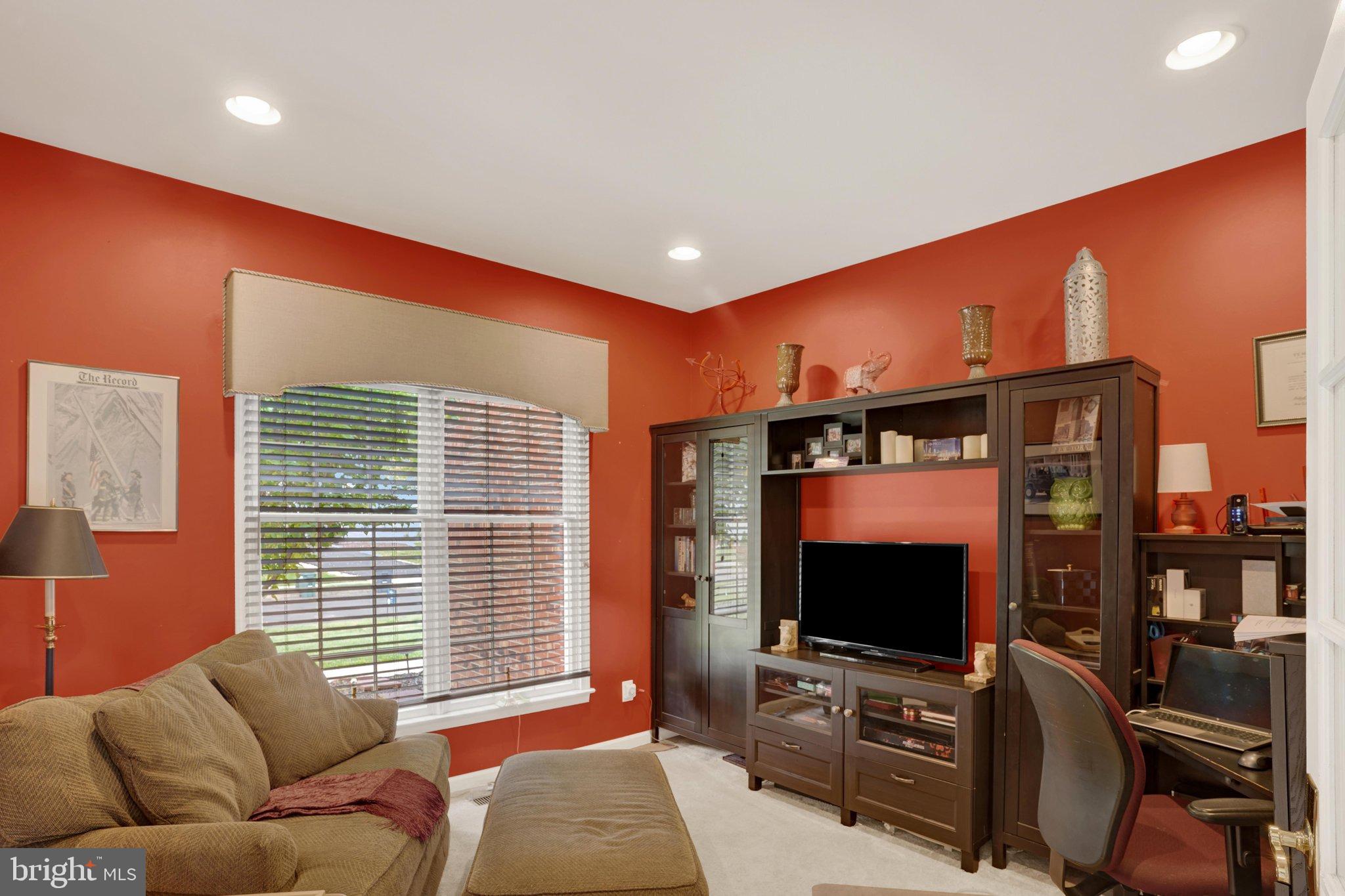 22 Hope Road Holland, PA 18966 - Photo 3 of 31 Gallery Image 3
