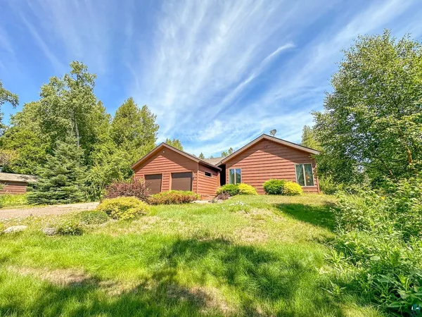 $797,500 | 10 Tracks West Trail, Lutsen, MN 55612