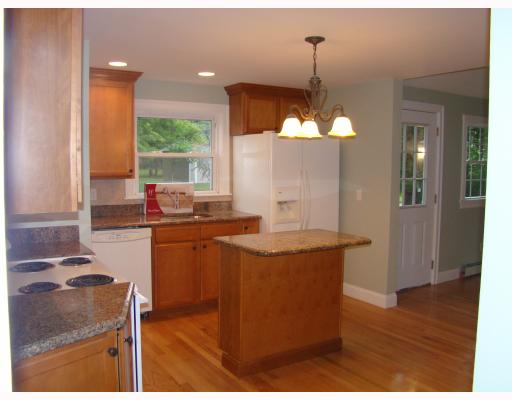 45 Greenfield Road Cumberland, RI 02864 - Photo 4 of 12 Kitchen.