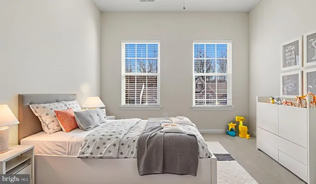 $599,900 | 12690 Lakeside Court, Woodbridge, VA 22192