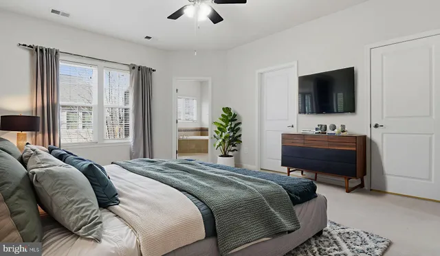 $599,900 | 12690 Lakeside Court, Woodbridge, VA 22192