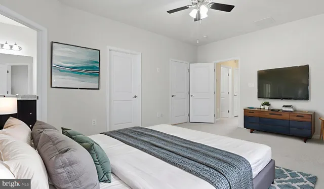 $599,900 | 12690 Lakeside Court, Woodbridge, VA 22192