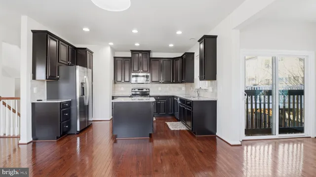 $599,900 | 12690 Lakeside Court, Woodbridge, VA 22192