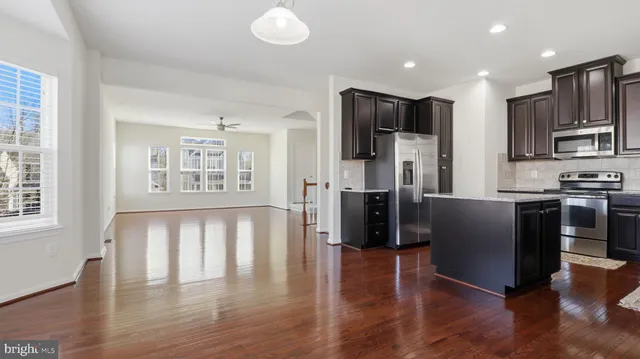 $599,900 | 12690 Lakeside Court, Woodbridge, VA 22192