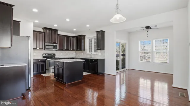 $599,900 | 12690 Lakeside Court, Woodbridge, VA 22192