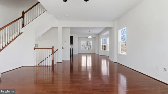 $599,900 | 12690 Lakeside Court, Woodbridge, VA 22192