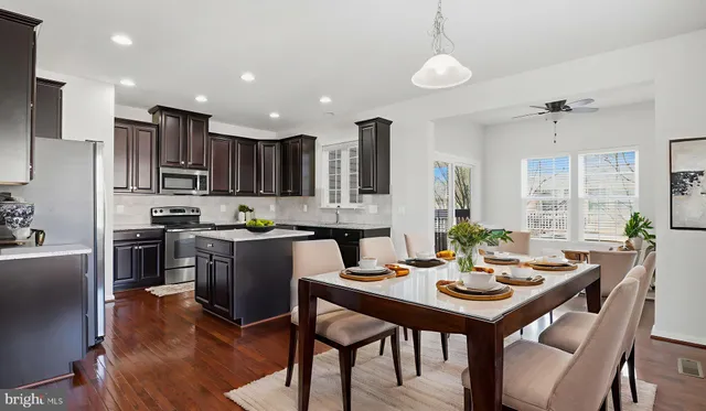 $599,900 | 12690 Lakeside Court, Woodbridge, VA 22192