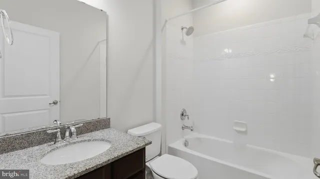 $599,900 | 12690 Lakeside Court, Woodbridge, VA 22192