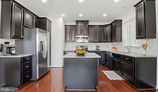 $599,900 | 12690 Lakeside Court, Woodbridge, VA 22192