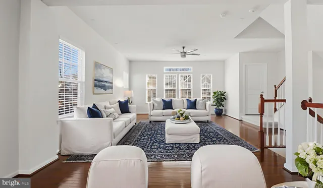 $599,900 | 12690 Lakeside Court, Woodbridge, VA 22192