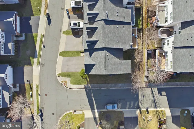 $599,900 | 12690 Lakeside Court, Woodbridge, VA 22192