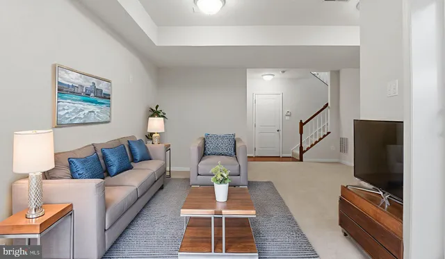 $599,900 | 12690 Lakeside Court, Woodbridge, VA 22192