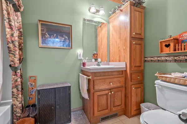 $169,900 | 437 Richard Street, Quincy, MI 49082