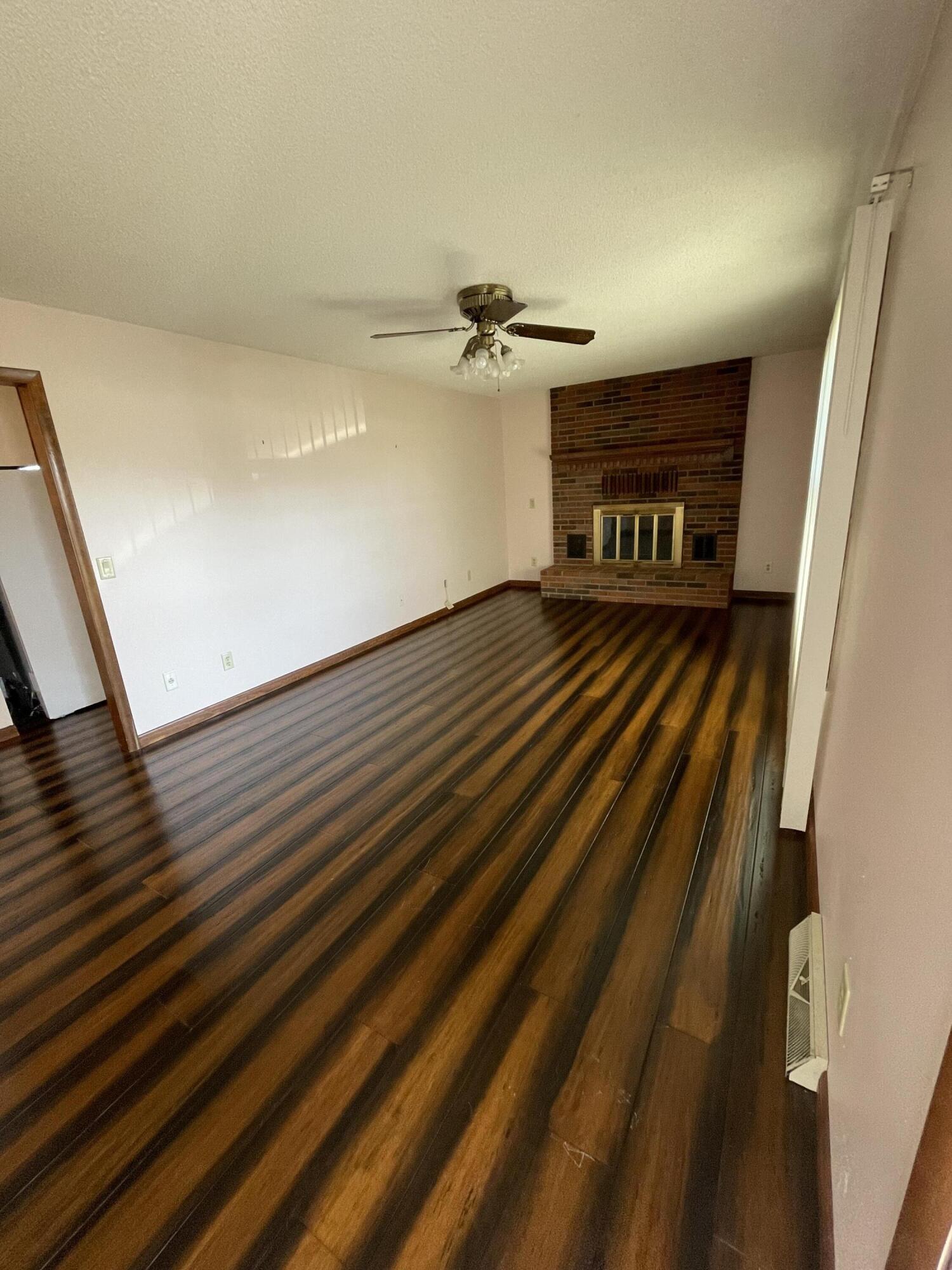 190 Eastern Star Road Kingsport, TN 37663 - Photo 18 of 26 IMG_3961