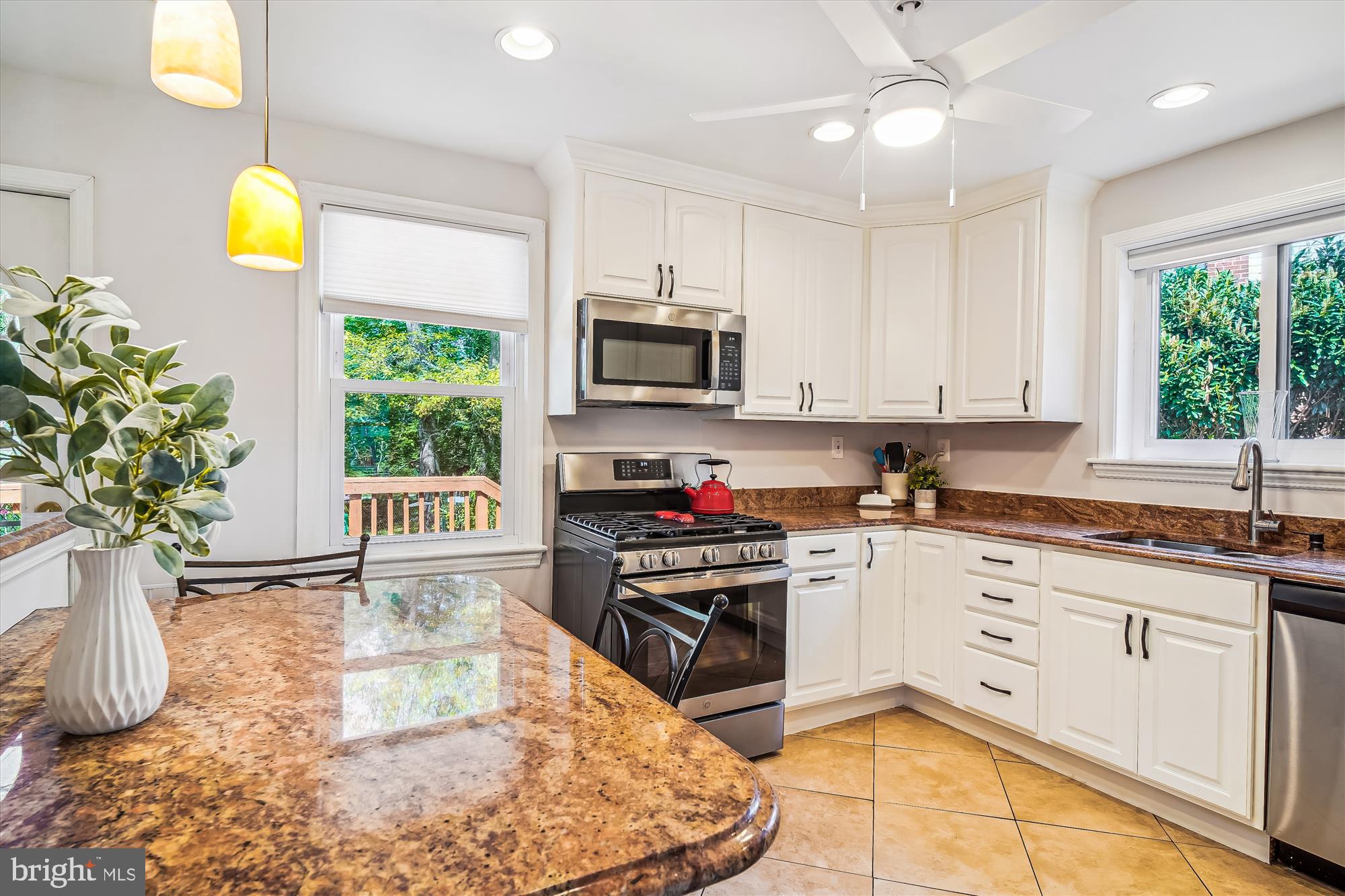 2901 Collins Avenue Silver Spring, MD 20902 - Photo 5 of 31 Gallery Image 5