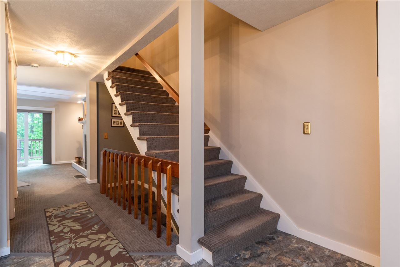 65 Thornhill Road Stratham, NH 03885 - Photo 12 of 35