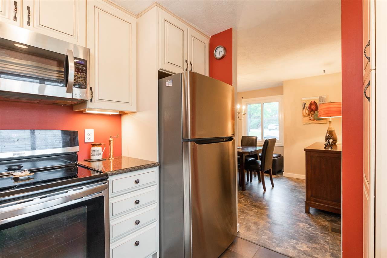 65 Thornhill Road Stratham, NH 03885 - Photo 6 of 35