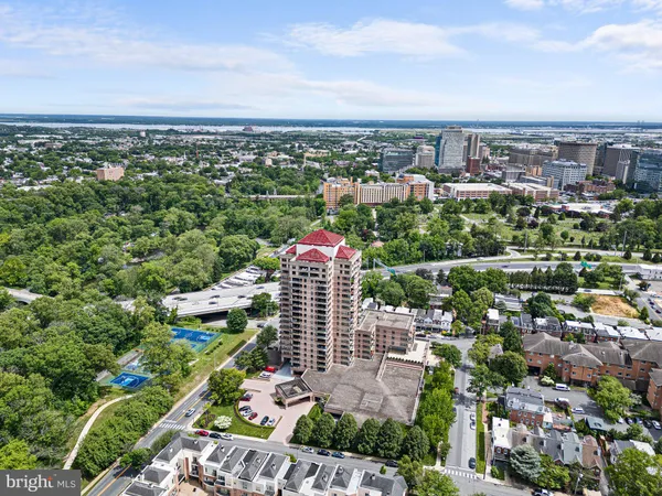 $865,000 | 1100 Lovering Avenue, Unit 1304/1306, Wilmington, DE 19806