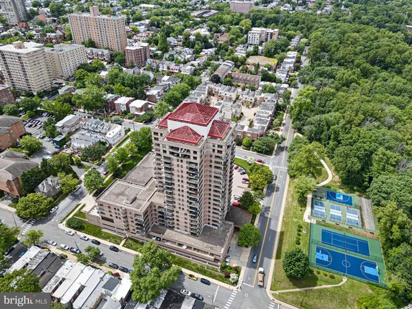 $865,000 | 1100 Lovering Avenue, Unit 1304/1306, Wilmington, DE 19806