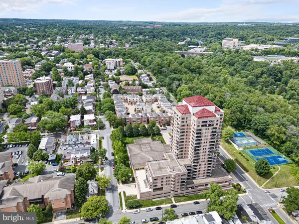 $865,000 | 1100 Lovering Avenue, Unit 1304/1306, Wilmington, DE 19806