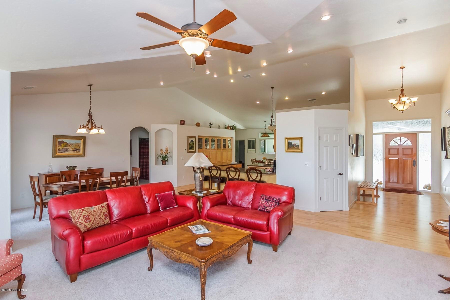 1415 East Valley View Road Prescott, AZ 86303 - Photo 8 of 31 008_Living Room