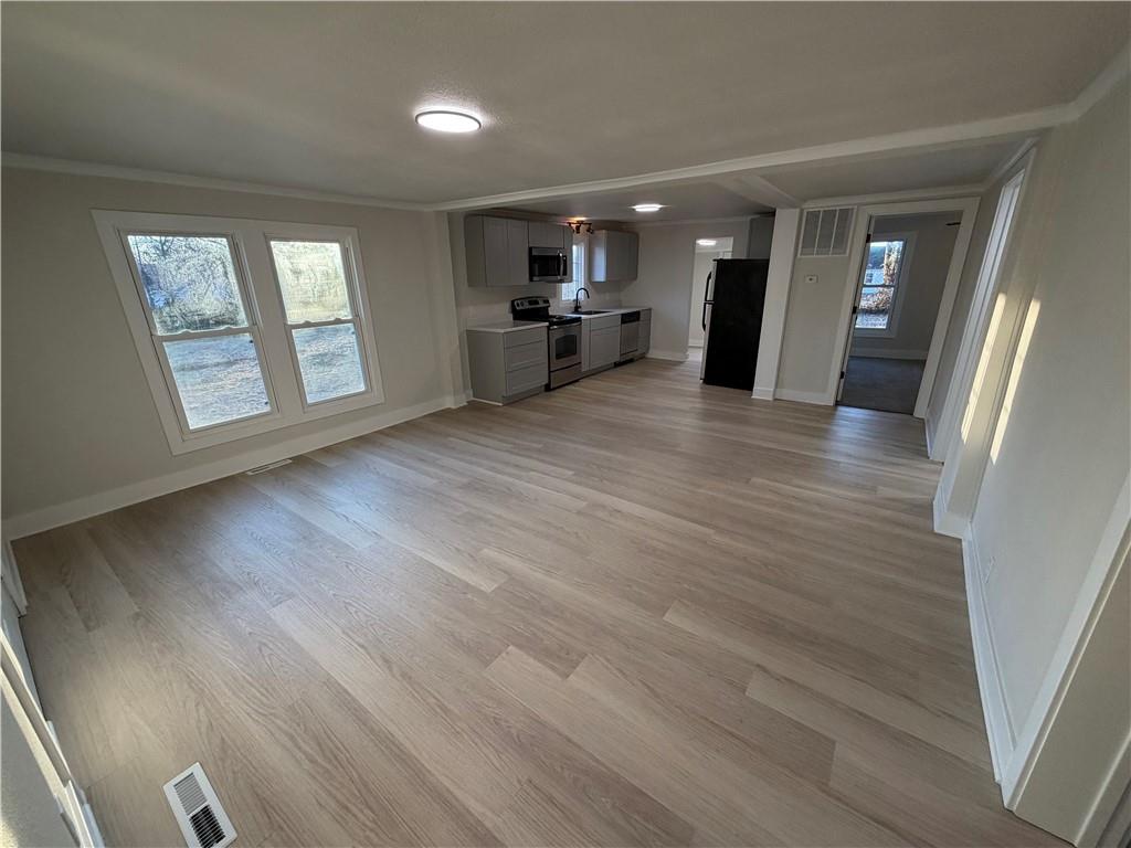 409 West Ohio Street Butler, MO 64730 - Photo 4 of 24