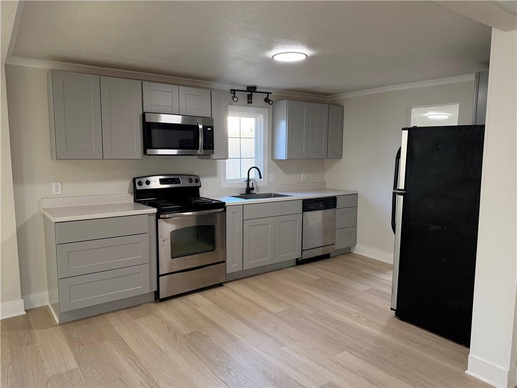 409 West Ohio Street Butler, MO 64730 - Photo 6 of 24