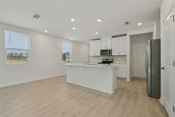 $279,300 | 1124 Bradford Pk Drive, Ormond Beach, FL 32174
