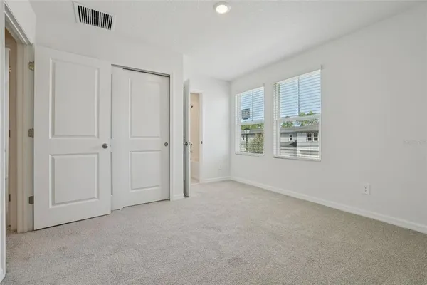 $279,300 | 1124 Bradford Pk Drive, Ormond Beach, FL 32174