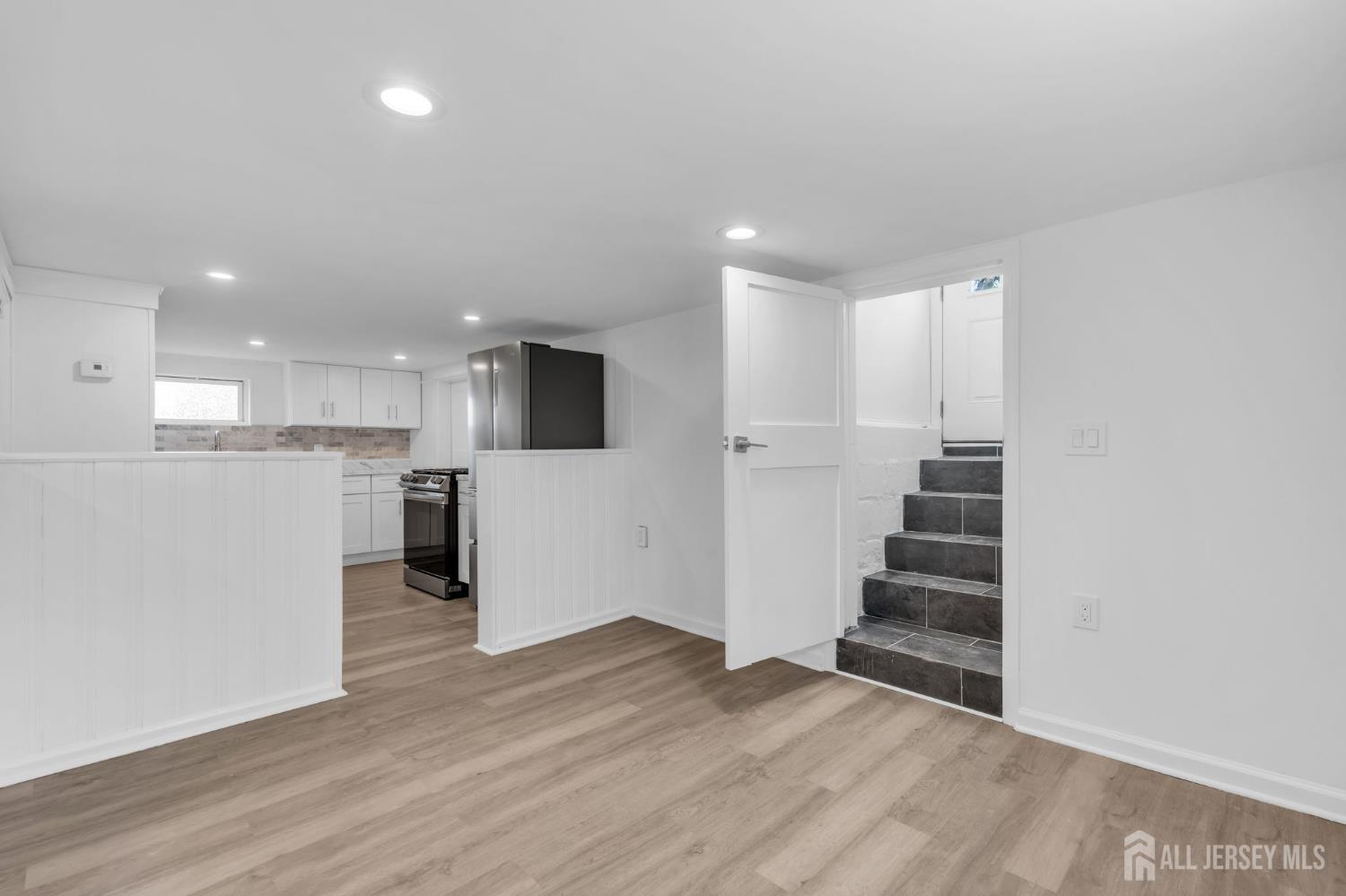 21 Market Street Edison, NJ 08817 - Photo 30 of 45