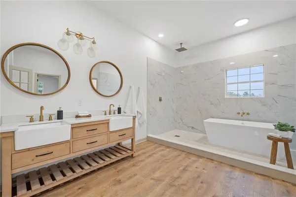 $900,000 | 8807 Eagle Watch Drive, Riverview, FL 33578