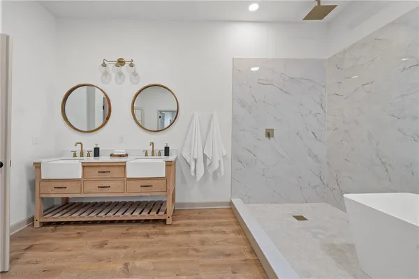 $900,000 | 8807 Eagle Watch Drive, Riverview, FL 33578