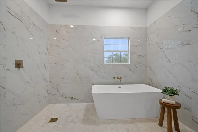 $940,000 | 8807 Eagle Watch Drive, Riverview, FL 33578