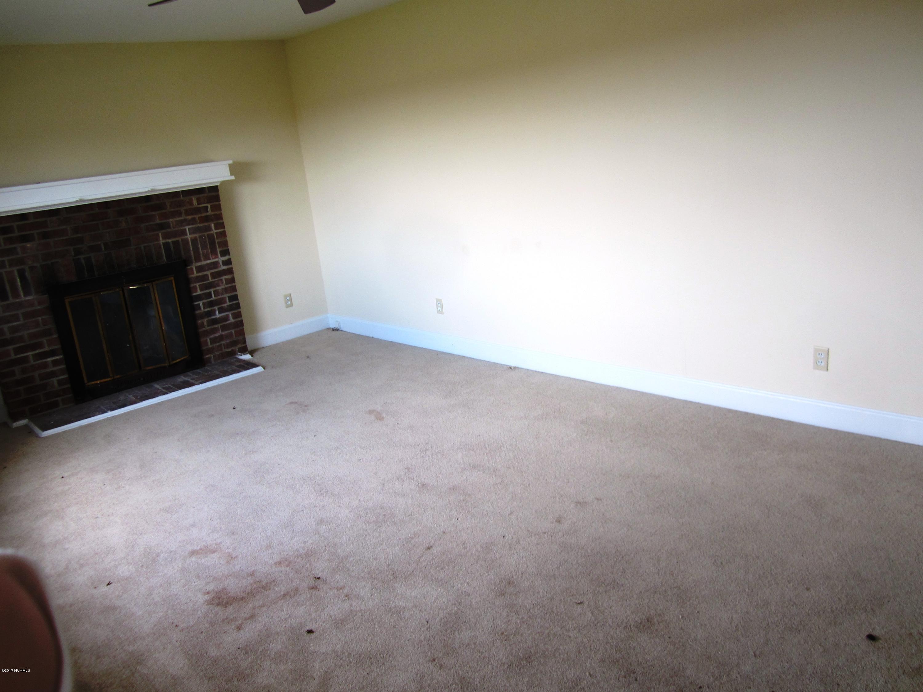 6152 Panther Branch Road Wilson, NC 27893 - Photo 7 of 12 6152 Panther Branch Rd (4)