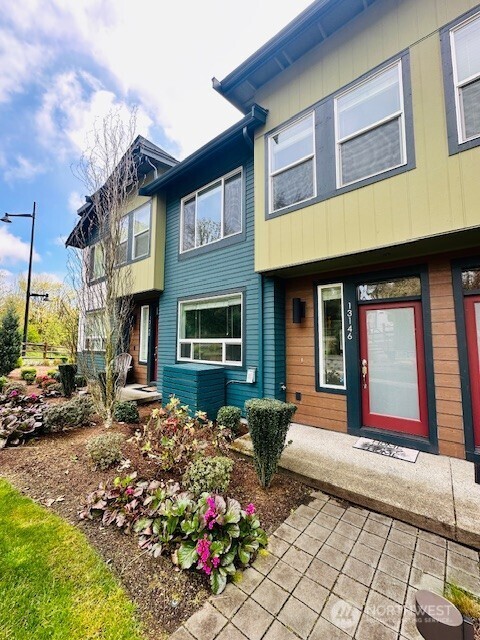 13146 83rd Lane South Seattle, WA 98178 - Photo 4 of 31