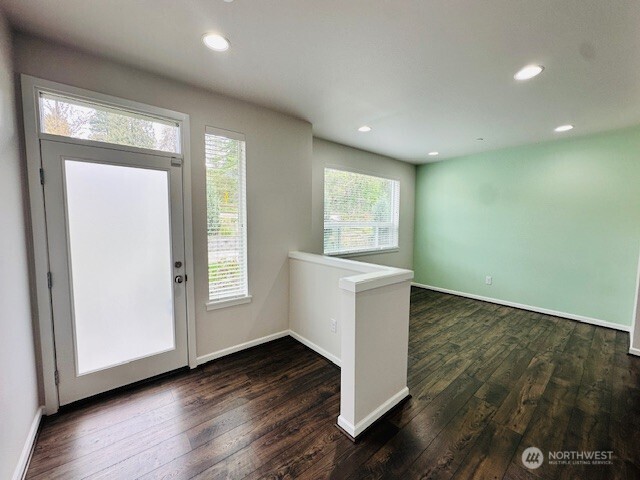 13146 83rd Lane South Seattle, WA 98178 - Photo 6 of 31