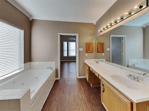 $1,925 | 110 Meadow Court, Forney, TX 75126