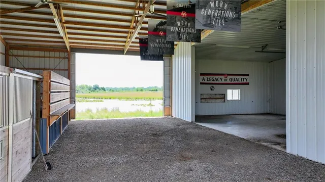 $550,000 | 58 Northeast Ne Highway, Pittsburg, KS 66762