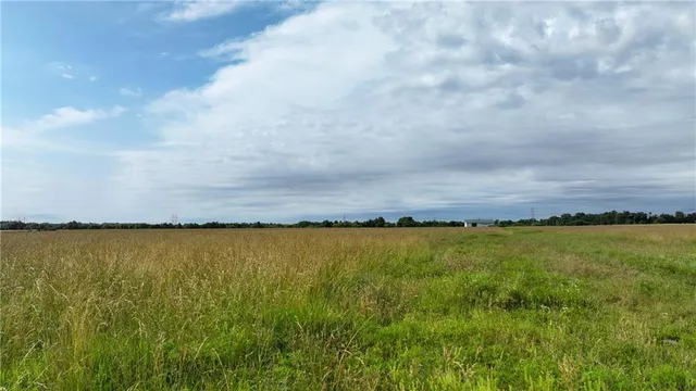 $550,000 | 58 Northeast Ne Highway, Pittsburg, KS 66762