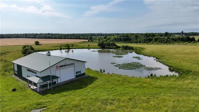 $550,000 | 58 Northeast Ne Highway, Pittsburg, KS 66762