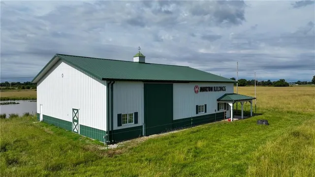 $550,000 | 58 Northeast Ne Highway, Pittsburg, KS 66762