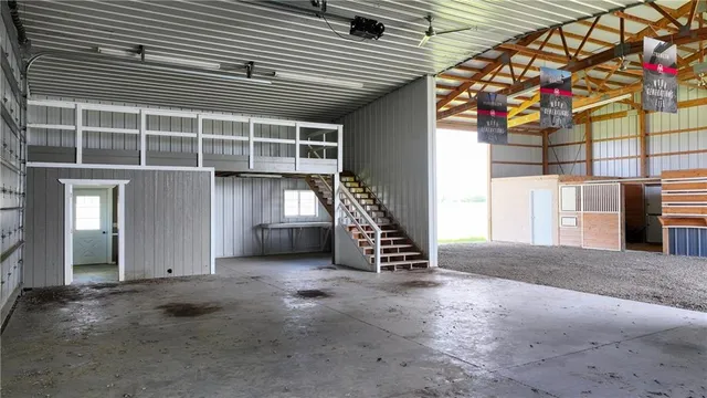 $550,000 | 58 Northeast Ne Highway, Pittsburg, KS 66762