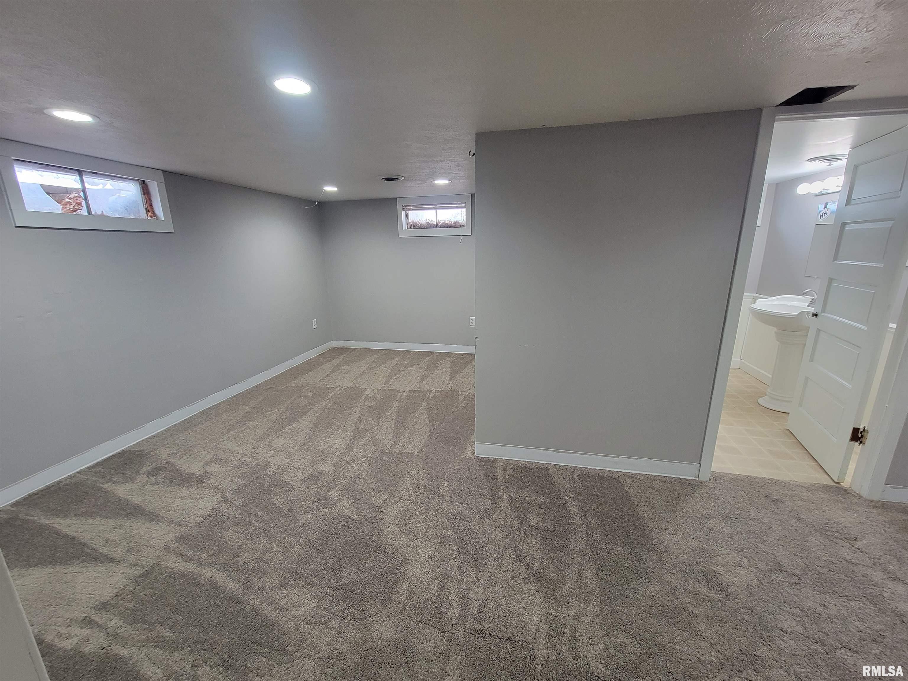 3021 Springfield Road East Peoria, IL 61611 - Photo 18 of 22 Gallery Image 18