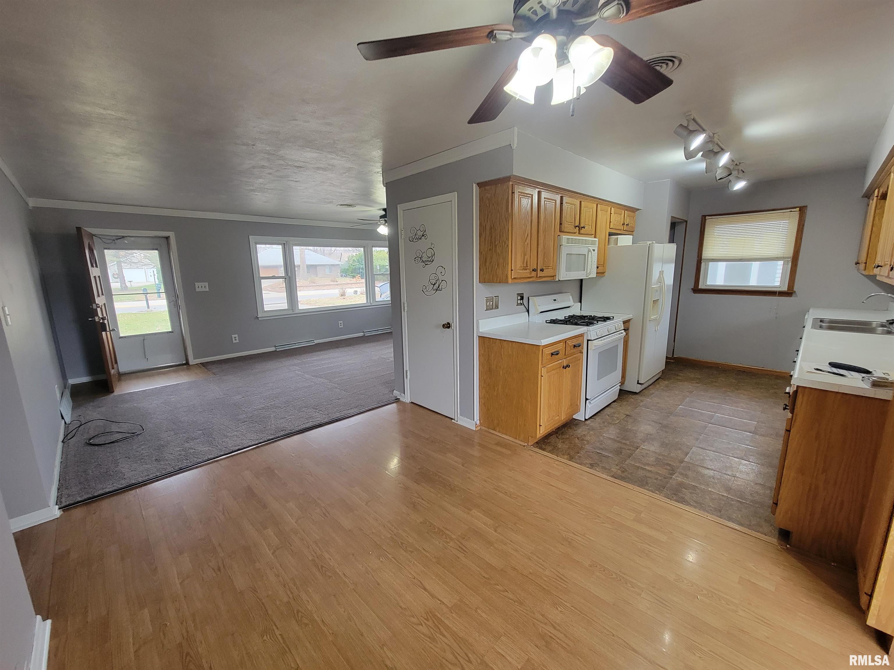 3021 Springfield Road East Peoria, IL 61611 - Photo 7 of 22 Gallery Image 7