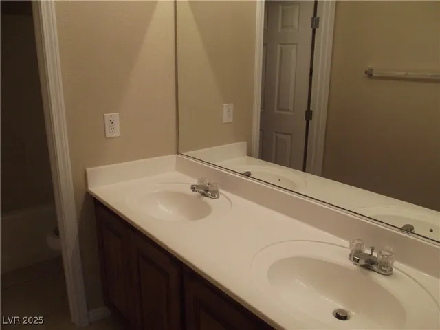 $1,995 | 9037 West Victor Creek Avenue, Las Vegas, NV 89149